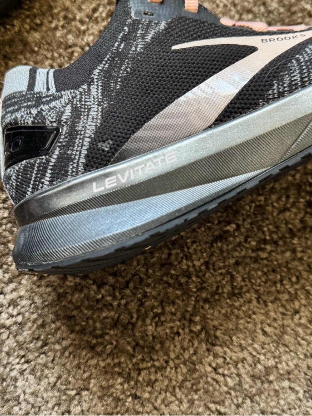 Women's Brooks Levitate 4 running shoes - Picture 9 of 10